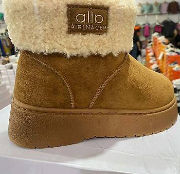 Ugg 
36-41
3100din
OR💥