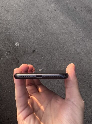 Apple iPhone: IPhone 7, 128 GB, Qara, Barmaq izi — 6