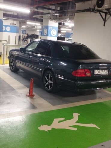 Mercedes-Benz: Mercedes-Benz E 280: 2.8 l | 1998 il Sedan — 6