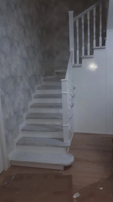 реставрация лестницы: Лестницы.тепкич.деревянные .карагач.сосна .фанера .шпон.лестницы на