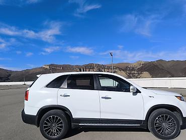 Avtomobil satışı: Kia Sorento: 2 l | 2011 il Krossover — 2