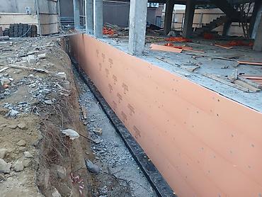 dam ortuyu: Tol iwleri binanin damina katlavana divara tol vurulmasi biriqadayiq — 2