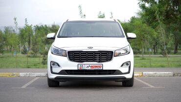 Легковой транспорт: Сдаю в аренду: Легковое авто, Частная аренда
