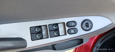 Hyundai: Hyundai Accent: 1.6 l | 2015 il Sedan — 7