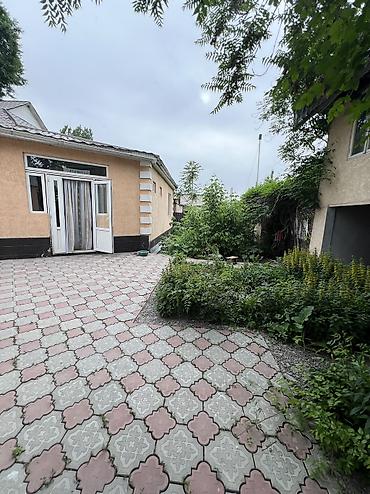 Продажа коттеджей и домов: 🏡 Большой кирпичный дом с хозяйством и садом в г. Кара-Балта продается — 5