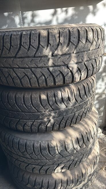 шина 275 60 18: Шиналар 285 / 60 / R 18, Кыш, Колдонулган, Комплект, Жапония, Bridgestone