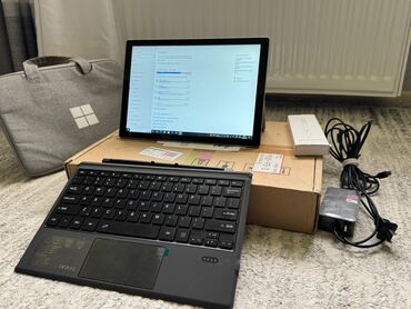 Digər noutbuklar və netbuklar: Intel Core i5, 8 GB, 12.3 "