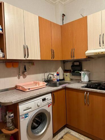 Uzunmüddətli kirayə mənzillər: Nəsimi rayonu, Mərdanov Qardaşları küçəsi — 6 mərtəbəli binanın 4-cü — 8