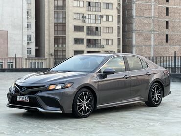 Chevrolet: Toyota Camry: 2021 г., 2.5 л, Автомат, Гибрид, Седан