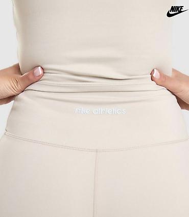 cipele muske type 1: NIKE One Women's Women's Biker
Shorts Beige vel. S, M IU — 4