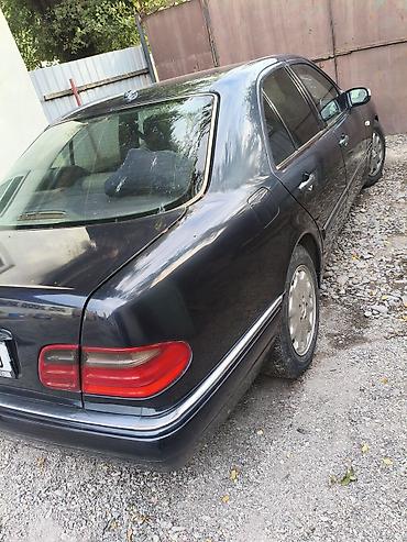 Продажа авто: Mercedes-Benz E-Class: 1999 г., 2.4 л, Механика, Бензин, Седан — 2