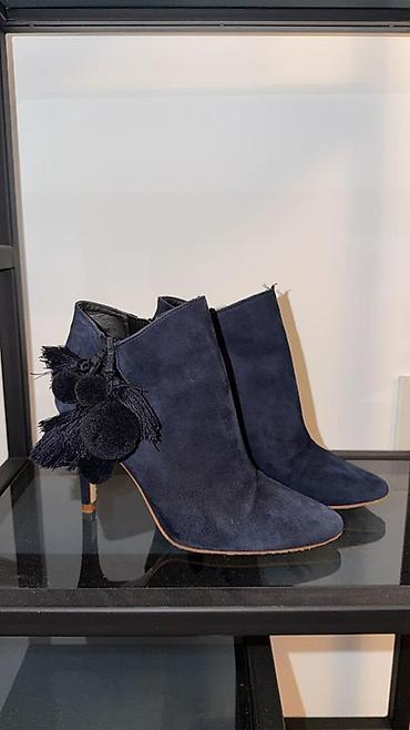 Qadınlar üçün topuqlu botinka - Rəng: tünd göy (navy) - Material