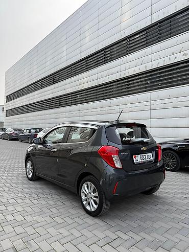 Chevrolet: Chevrolet Spark: 2019 г., 1 л, Автомат, Бензин, Хэтчбэк — 3