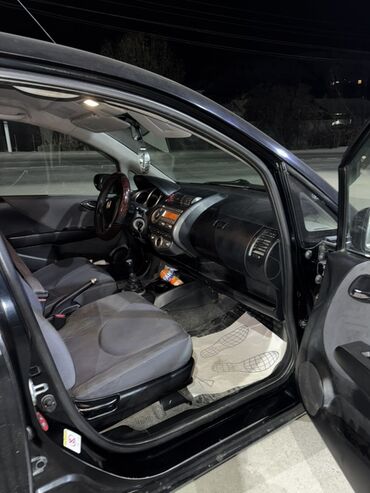 Honda: Honda Jazz: 2007 г., 1.3 л, Механика, Бензин, Хэтчбэк — 7