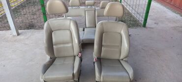 бус мотор: Комплект сидений, Subaru 2004 г., Б/у, Оригинал, Япония