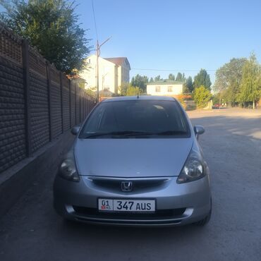 срочно срочно продаю машина: Honda Fit: 2003 г., 1.3 л, Вариатор, Бензин, Хетчбек
