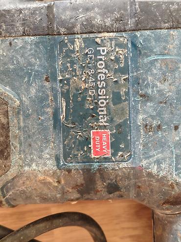 usta aleti: 2 si bir yerdə 1000 azn.Bosch Professional GBH 12-52 D 1500w və GEH — 2