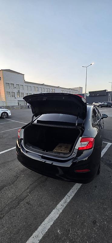 cruze led: Chevrolet Cruze: 1.4 l | 2017 il 248000 km Sedan — 2