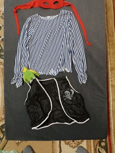 Карнавальные костюмы: Детские карнавальные костюмы (на рост примерно 110–130 см — 3