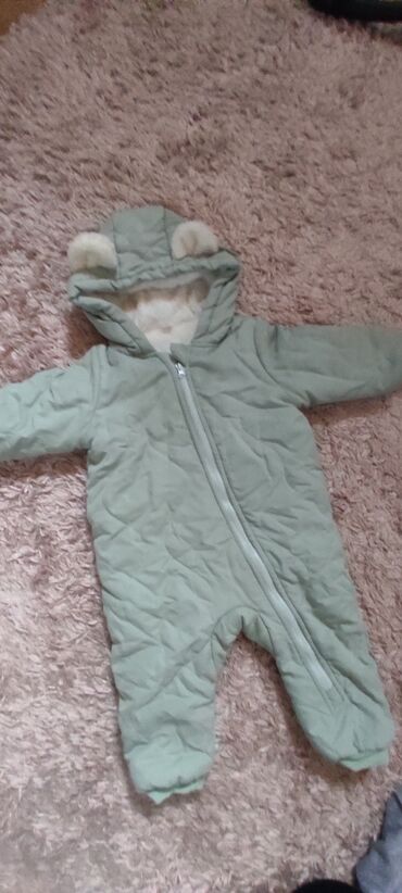 женские зимние куртки на синтепоне: Balonka tulum kurtka 12-18ay korpe ucun yeniden hec secilmir ciddi