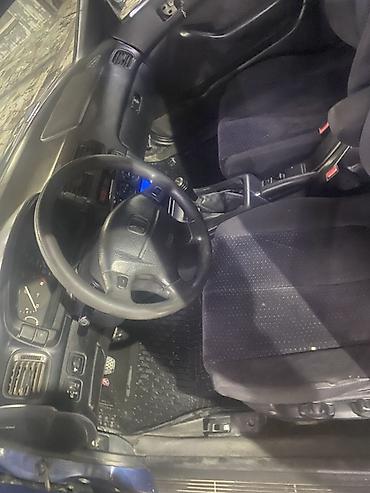 Honda Civic: 1990 г., 1.8 л, Механика, Бензин, Седан