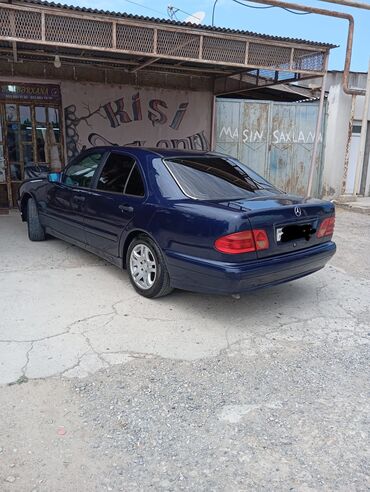 Mercedes-Benz E-Class: 2 л | 1996 г. Седан