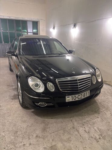 e class: Mercedes‑Benz E‑Class sedan (W211) – qara rəng, Azerbaijan nömrə