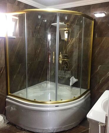 Duş kabinaları, arakəsmələr: Yeni Arakəsmə, Pulsuz çatdırılma — 13