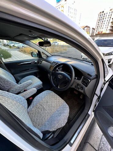 тайота инспаер: Toyota Ipsum: 2001 г., 2.4 л, Автомат, Бензин, Минивэн