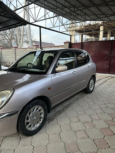 Toyota Duet: 2002 г., 1 л, Автомат, Бензин, Хетчбек — 2