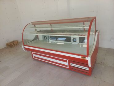 Divan və kreslo dəstləri: Vitrin soyuducu satilir 600azn. Tam islekdir. Olcu 2m. Unvan bine