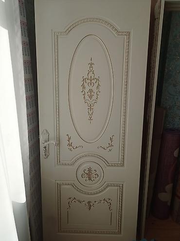 Qapılar və aksessuarlar: Klassik üslubda otaq qapısı - Material: MDF üzərində boyalı dekorativ — 3