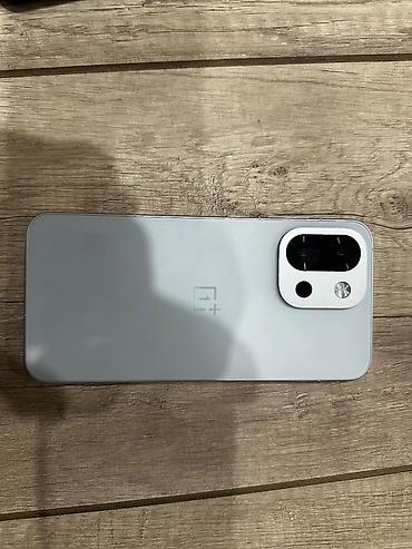 Мобильные телефоны и аксессуары: OnePlus 13T, Б/у, 256 ГБ, цвет - Серебристый, 2 SIM — 6