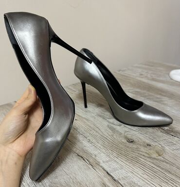 спартивная обувь: Туфли El Naturalista, 40, цвет - Серебристый