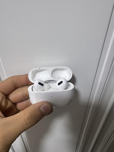 samsung galaxy buds plus: Беспроводные наушники-вкладыши с зарядным кейсом (форм-фактор, как у — 2