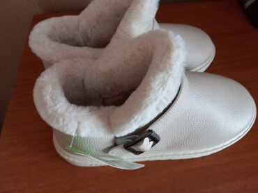 обувь сабо: Угги 41, цвет - Белый