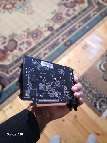 Digər kompüter aksesuarları: Təcili satıram banka borc olduğu üçün yenidir plombu üzərindədir — 7