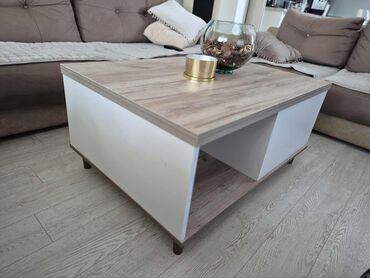 Stolovi: Klub sto 100x70x47 16500din. I — 4