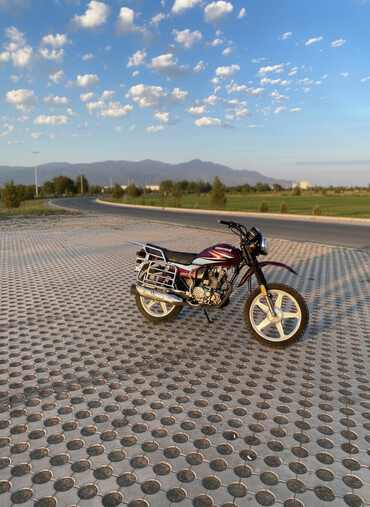 Мотоциклы: Классический мотоцикл 200 куб. см, Бензин, Взрослый, Б/у — 1