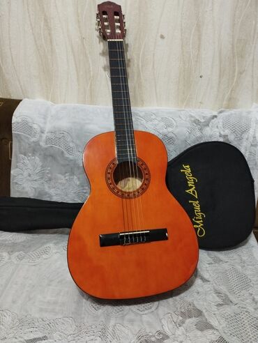 Klassik gitaralar: Klassik gitara — 9