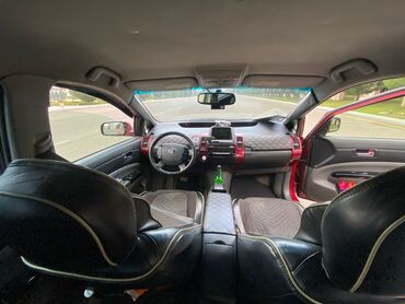Toyota: Toyota Prius (ikinci nəsil) – hibrid hetçbek - Rəng: qırmızı - Kuzov — 12