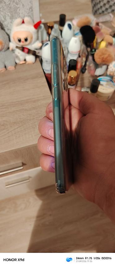 телефон fly fs520 selfie 1: Xiaomi 32 ГБ, цвет - Голубой, 
 Отпечаток пальца, Кнопочный, Сенсорный — 1