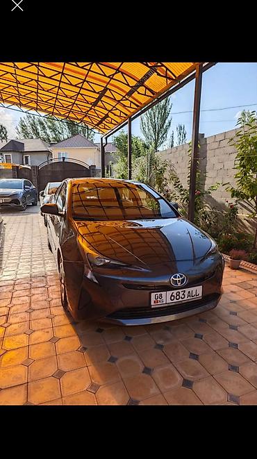 hilux surf 130: Toyota Prius: 2016 г., 1.8 л, Автомат, Гибрид, Хэтчбэк — 1