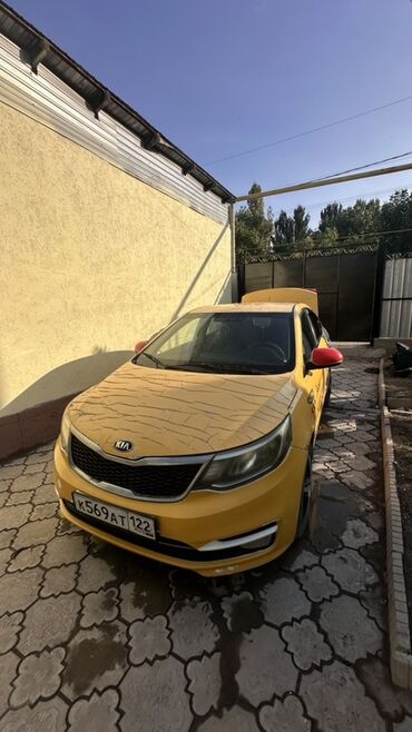 спрей скорая помощь: Kia Rio: 2015 г., Механика, Бензин, Седан