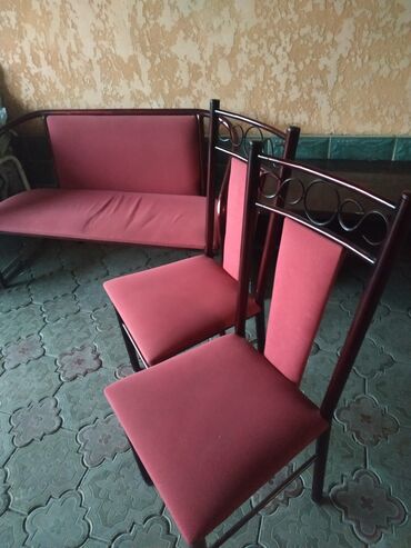 кызыл кыя мебел: Башка эмерек гарнитуралары