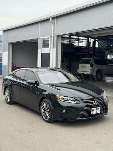 Lexus: Lexus ES: 2018 г., 2.5 л, Типтроник, Гибрид, Седан