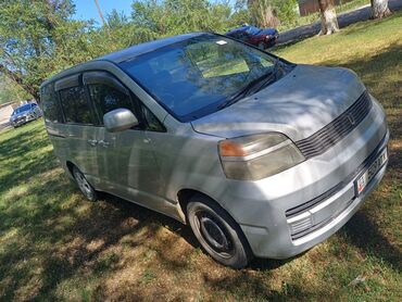 выкуп авто такси: Toyota Voxy: 2003 г., 2 л, Автомат, Бензин, Минивэн