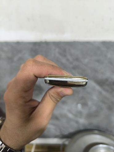 i̇pad mini 7: Nokia 6700 Slide, < 2 GB Memory Capacity, rəng - Qızılı, Düyməli — 6