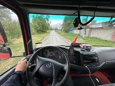 Грузовики: Грузовой автомобиль Mercedes-Benz Atego, с гидробортом Состояние — 4