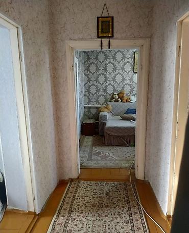 Продажа коттеджей и домов: 📍с.Маевка 🔘4-комнаты 🔘49,5м² Продаю четырехкомнатный дом. В селе — 12